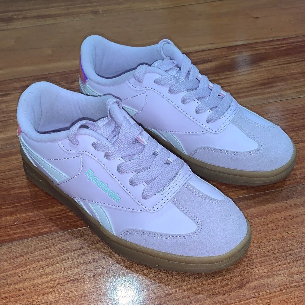 Girls Reebok Pastel Purple Sneakers with Gum Sole size 1Y